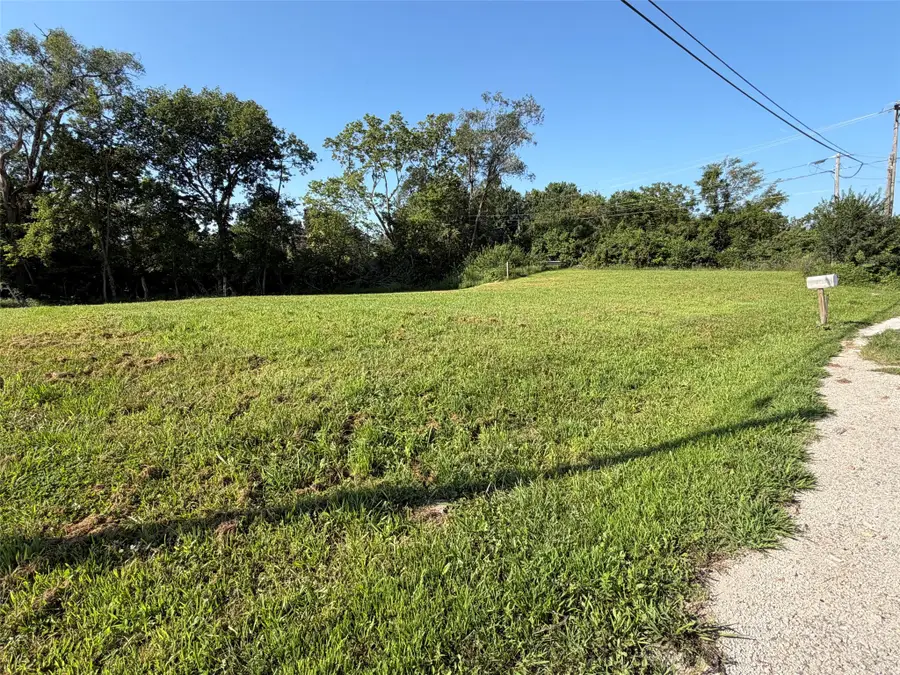 1202 E Pleasant Street, Knoxville, IA 50138 - #3