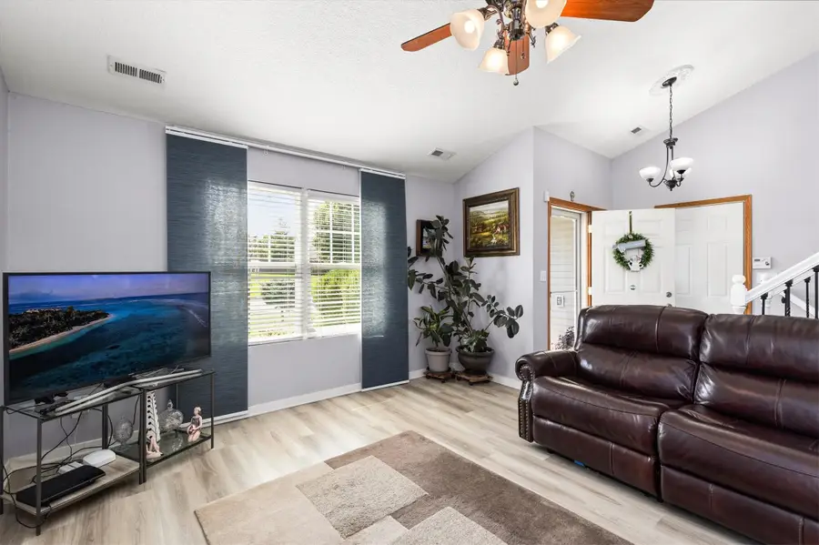 3905 Belair Drive, Urbandale, IA 50323 - #2