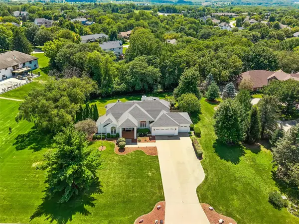 4304 Timberwood Drive, West Des Moines, IA 50265