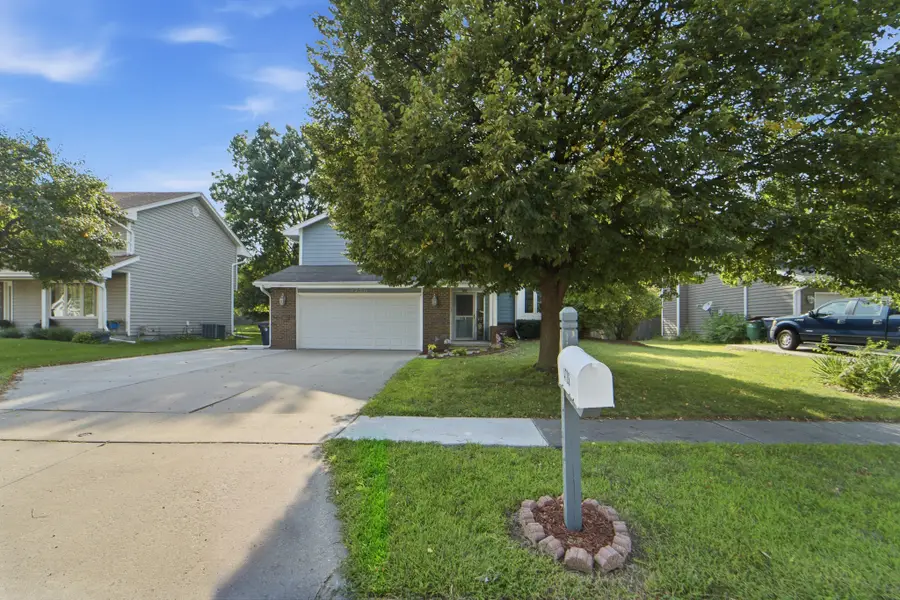 4726 77th Street, Urbandale, IA 50322 - #2