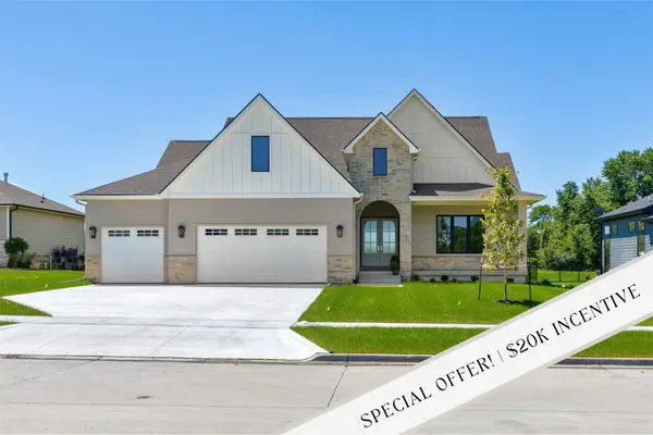 10622 NW 80th Avenue, Johnston, IA 50131