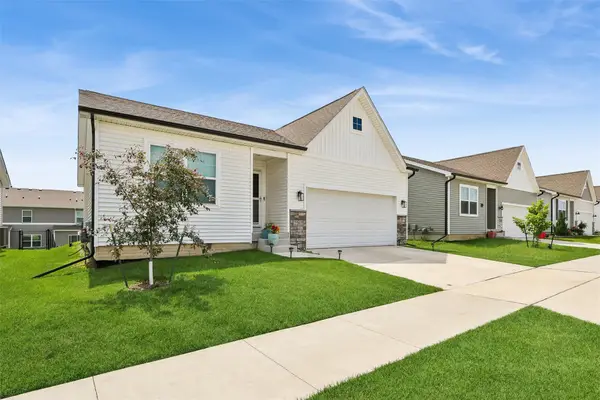2202 Barry Drive, Adel, IA 50003