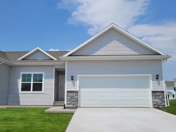 2982 Lake Hill Drive, Des Moines, IA 50320