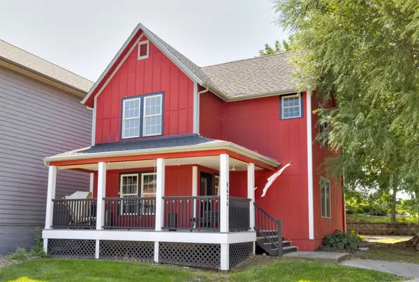 8434 Long Meadow Lane, Johnston, IA 50131