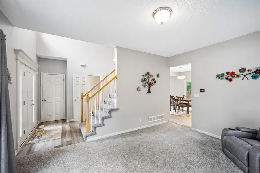 6307 Stanmore Court, Johnston, IA 50131 - #3