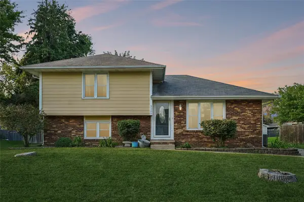 2205 4th Street Sw, Altoona, IA 50009