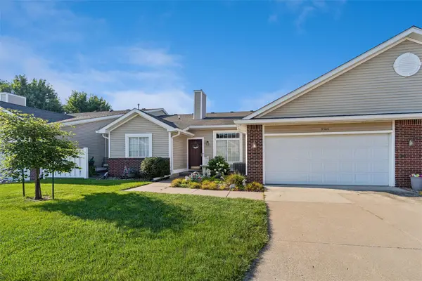 9508 Garnet Lane, Johnston, IA 50131
