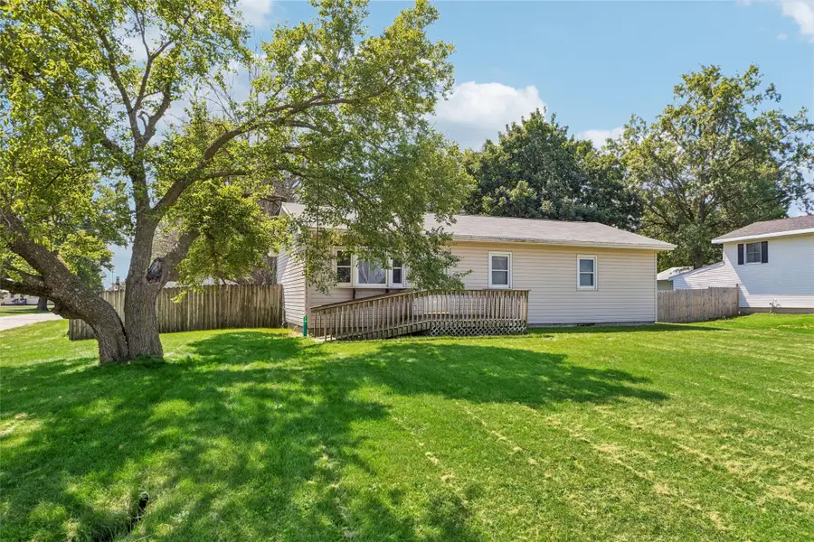 313 4th Street, Menlo, IA 50164 - #2