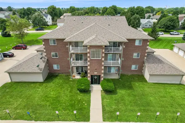 701 SE Dovetail Road #12, Grimes, IA 50111