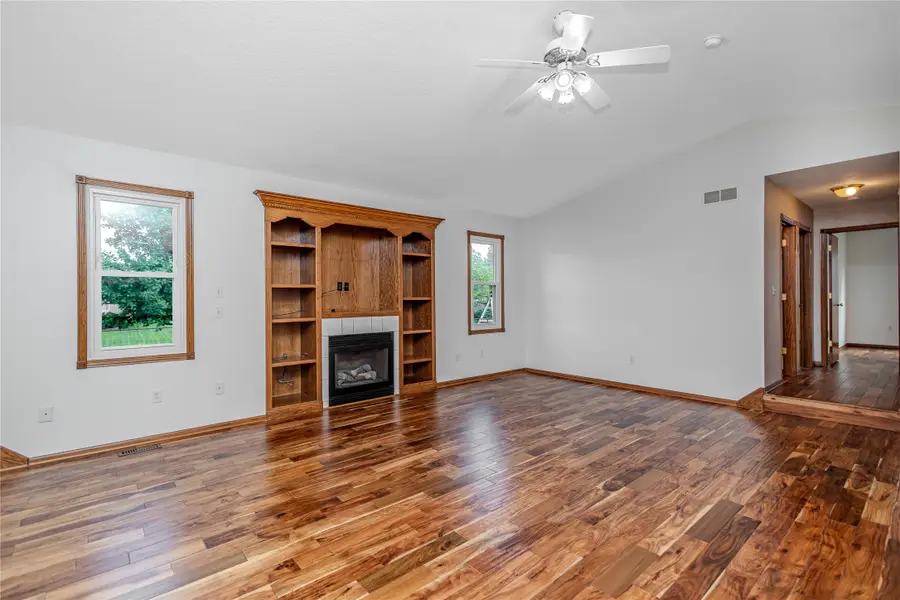 1635 Ashwood Drive, Altoona, IA 50009 - #3