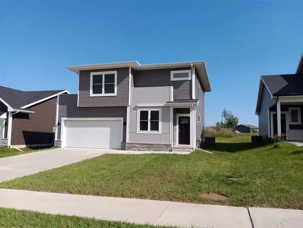 15215 Deerview Drive, Urbandale, IA 50323