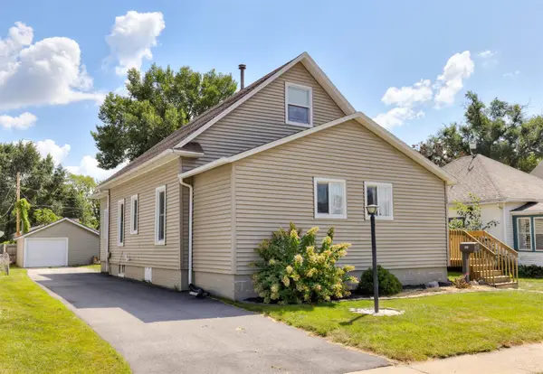 329 4th Street, West Des Moines, IA 50265