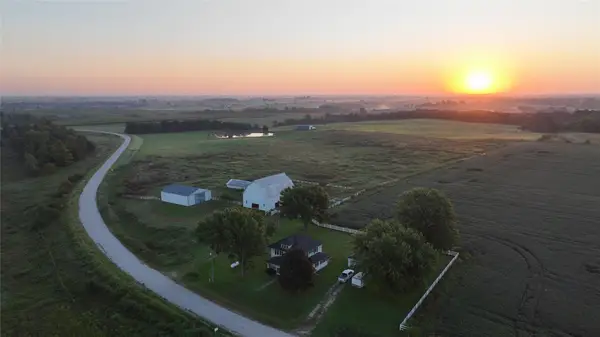 17000 195th Avenue, Leon, IA 50144