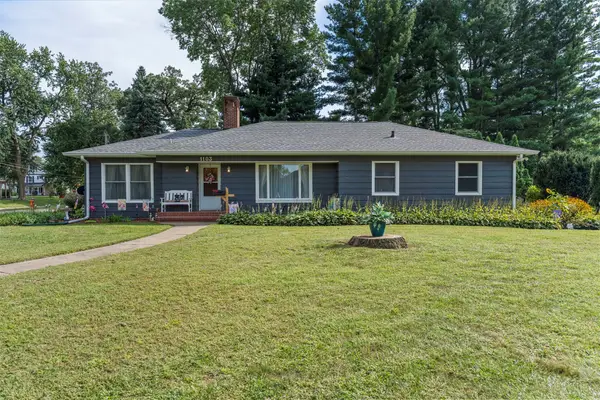 1103 S 5th Avenue W, Newton, IA 50208