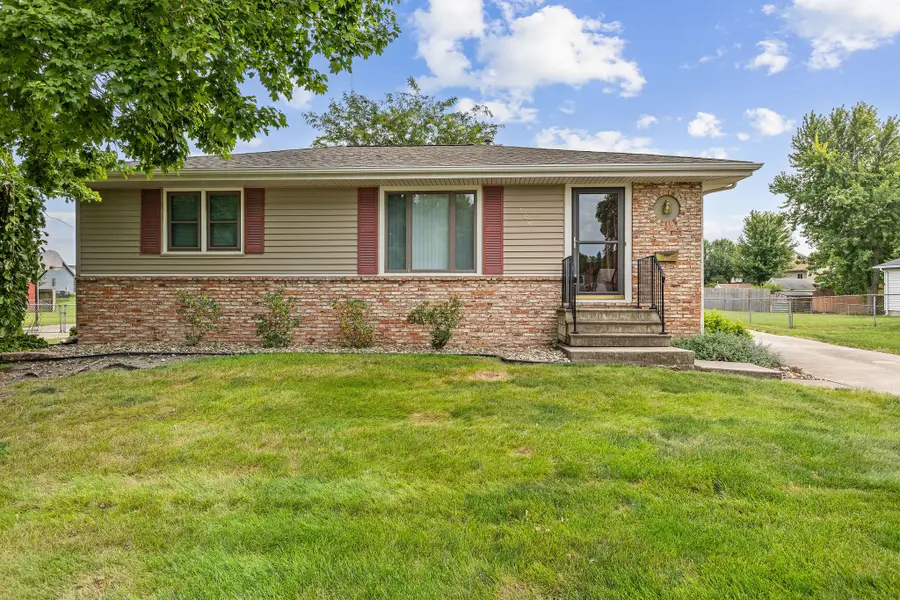 406 15th Street Se, Altoona, IA 50009 - #3