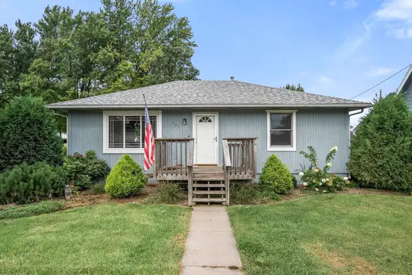 221 S Vine Street, Roland, IA 50236