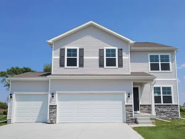 10255 NW 68th Avenue, Johnston, IA 50131