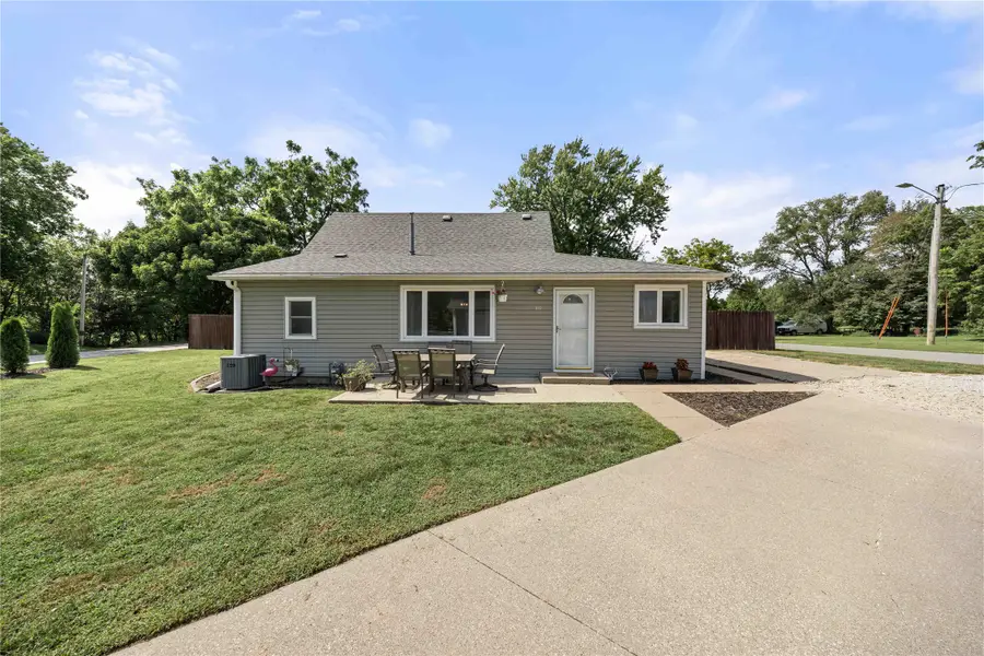 627 Graham Street, Dexter, IA 50070 - #3