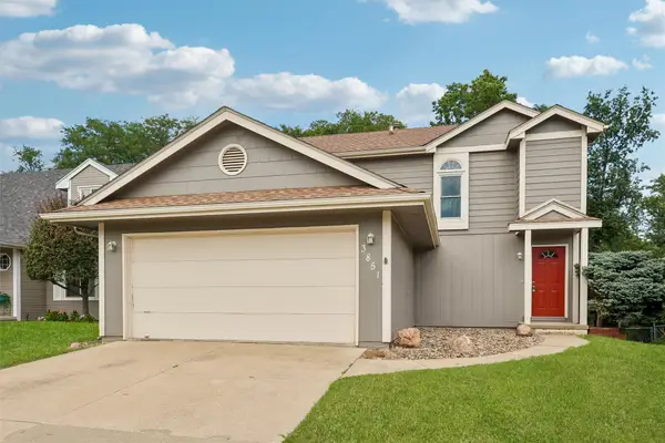 3851 92nd Drive, Urbandale, IA 50322