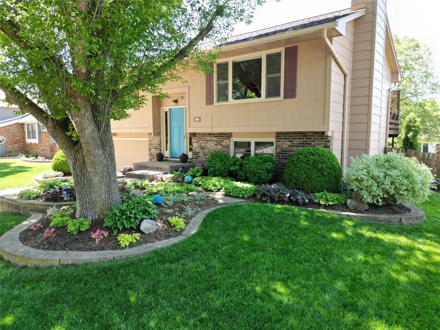 4520 78th Street, Urbandale, IA 50322 - #3