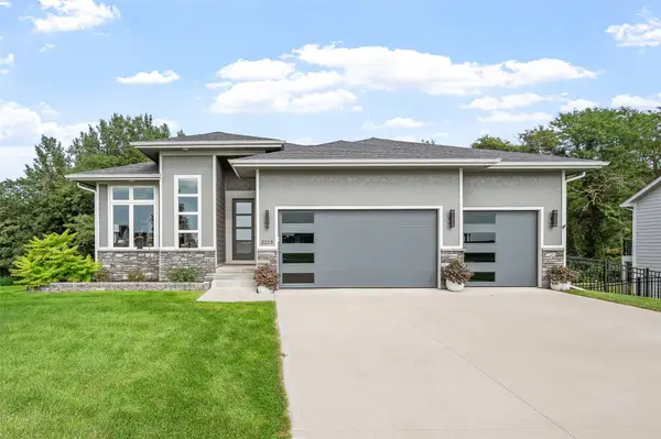 2213 NE Heritage Drive, Grimes, IA 50111
