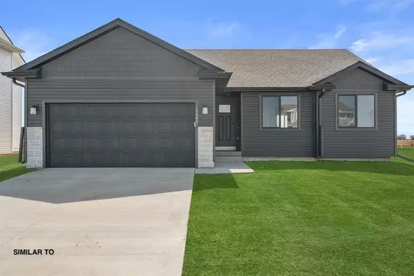 1515 Locust Street, Waukee, IA 50263