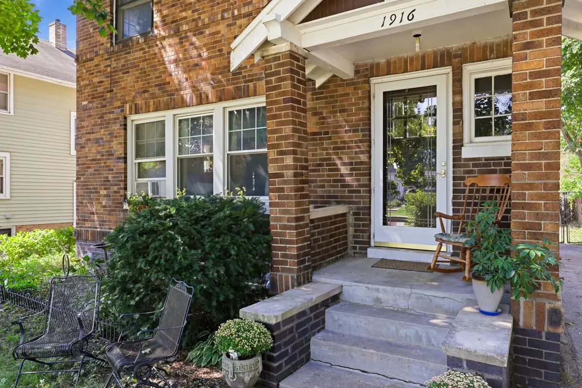 1916 E 13th Street, Des Moines, IA 50316 - #1