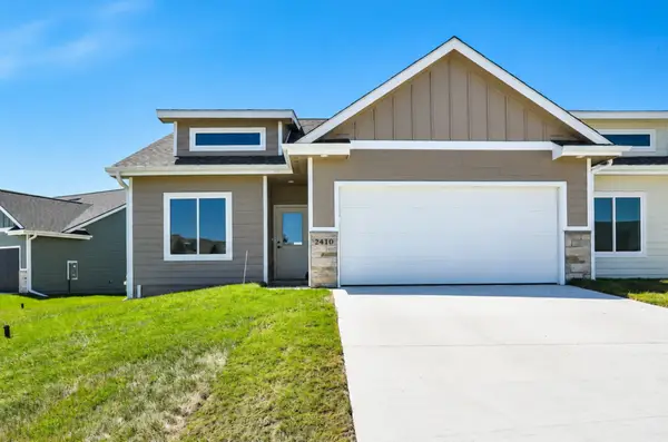 2410 NE 6th Street, Grimes, IA 50111