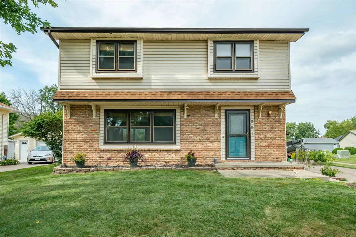1201 4th Street Nw, Altoona, IA 50009 - #1