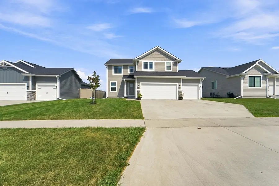 108 13th Street Nw, Bondurant, IA 50035 - #2