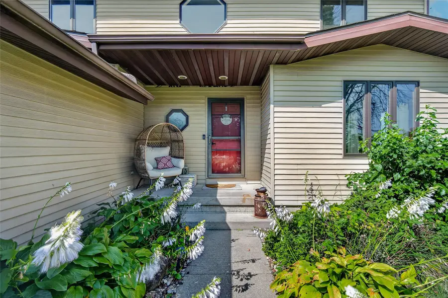 1008 Pleasant Street Se, Bondurant, IA 50035 - #2