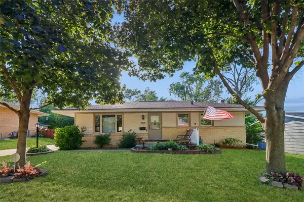 226 NW Sharmin Drive, Ankeny, IA 50023