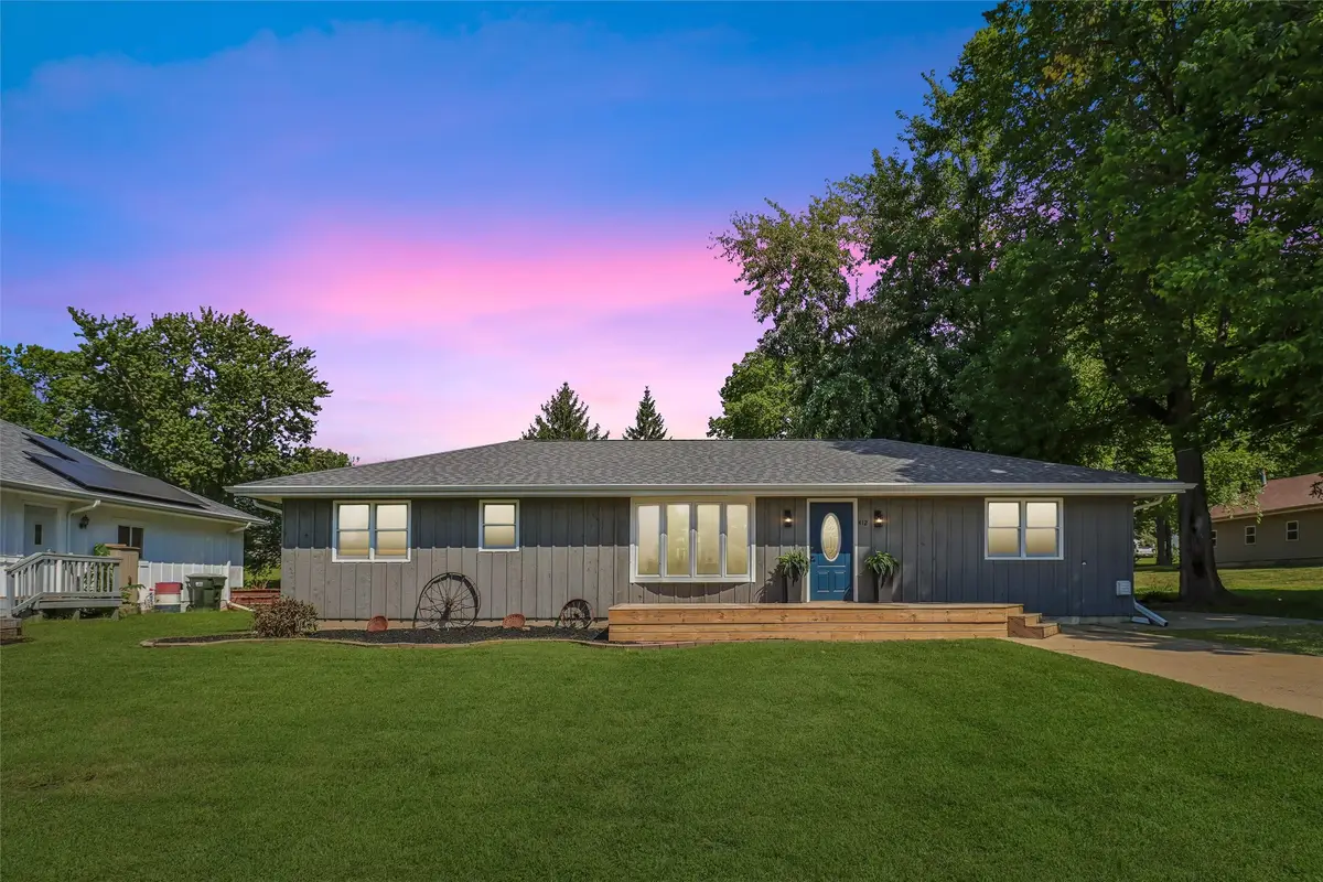 412 W Jasper Street, Pleasantville, IA 50225 - #1