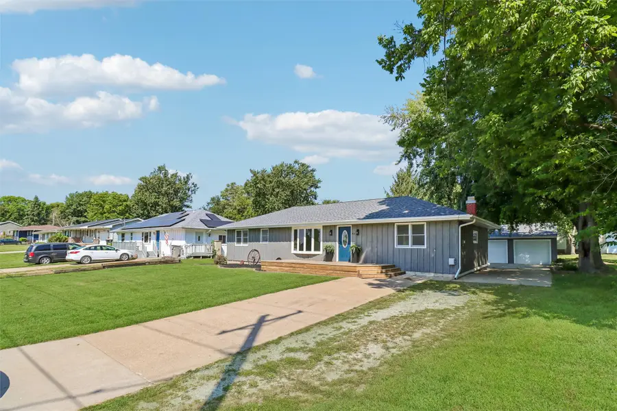 412 W Jasper Street, Pleasantville, IA 50225 - #2
