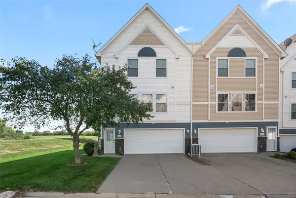 1242 SE Village View Lane, Ankeny, IA 50021