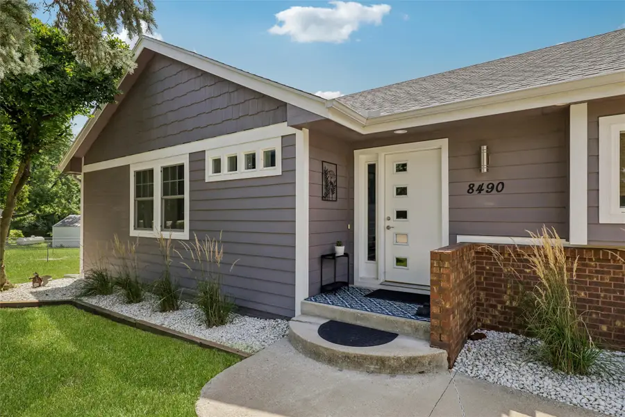 8490 NW Beaver Drive, Johnston, IA 50131 - #2