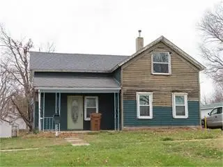 925 Pearl Street, Grinnell, IA 50112 - #1