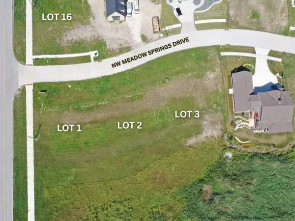 12056 Meadow Springs Drive, Johnston, IA 59131