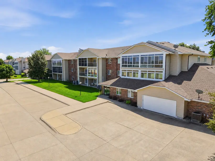 301 SE Delaware Avenue #303, Ankeny, IA 50021 - #2