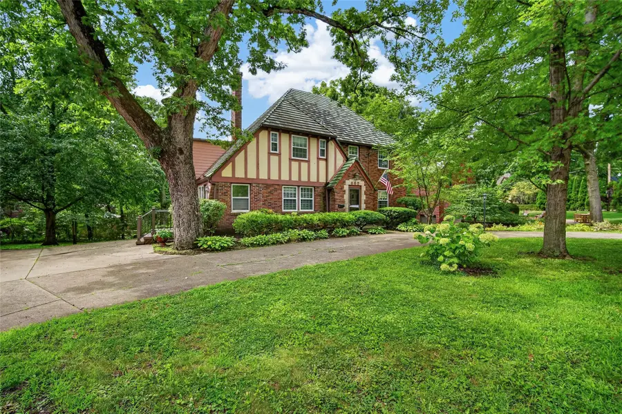 662 57th Street, Des Moines, IA 50312 - #3