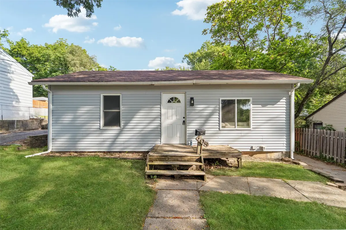 409 Davis Avenue, Des Moines, IA 50315 - #1
