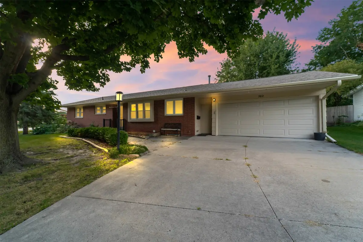220 22nd Street, Ames, IA 50010 - #1