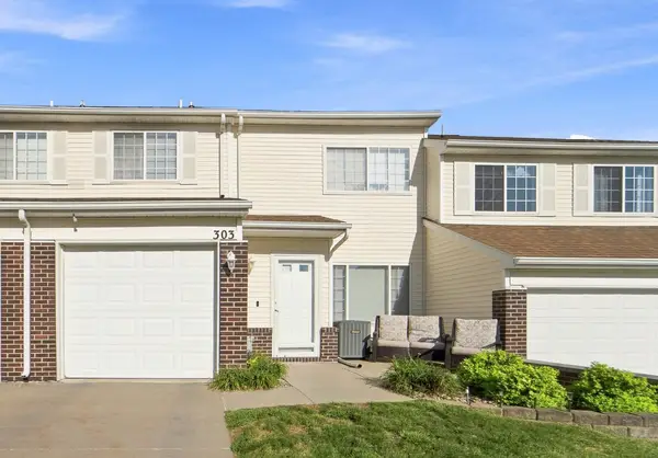 3701 Brook Ridge Court #303, Des Moines, IA 50317