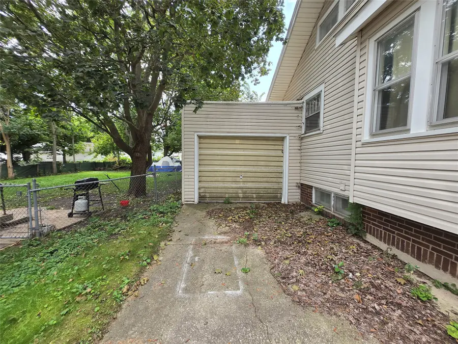 1315 5th Avenue N, Fort Dodge, IA 50501 - #2