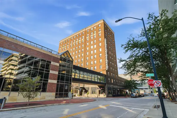 400 Walnut Street #903, Des Moines, IA 50309