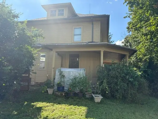 1402 Sycamore Street, Dallas Center, IA 50063