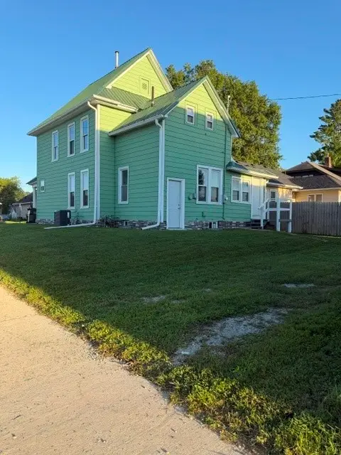 1423 3rd Street, Perry, IA 50220 - #2