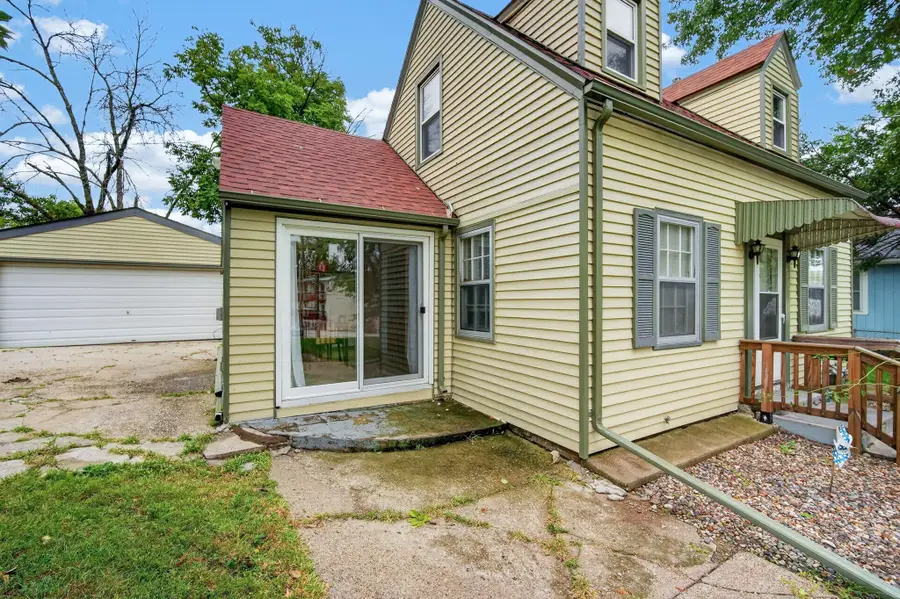 4303 SW 9th Street, Des Moines, IA 50315 - #3