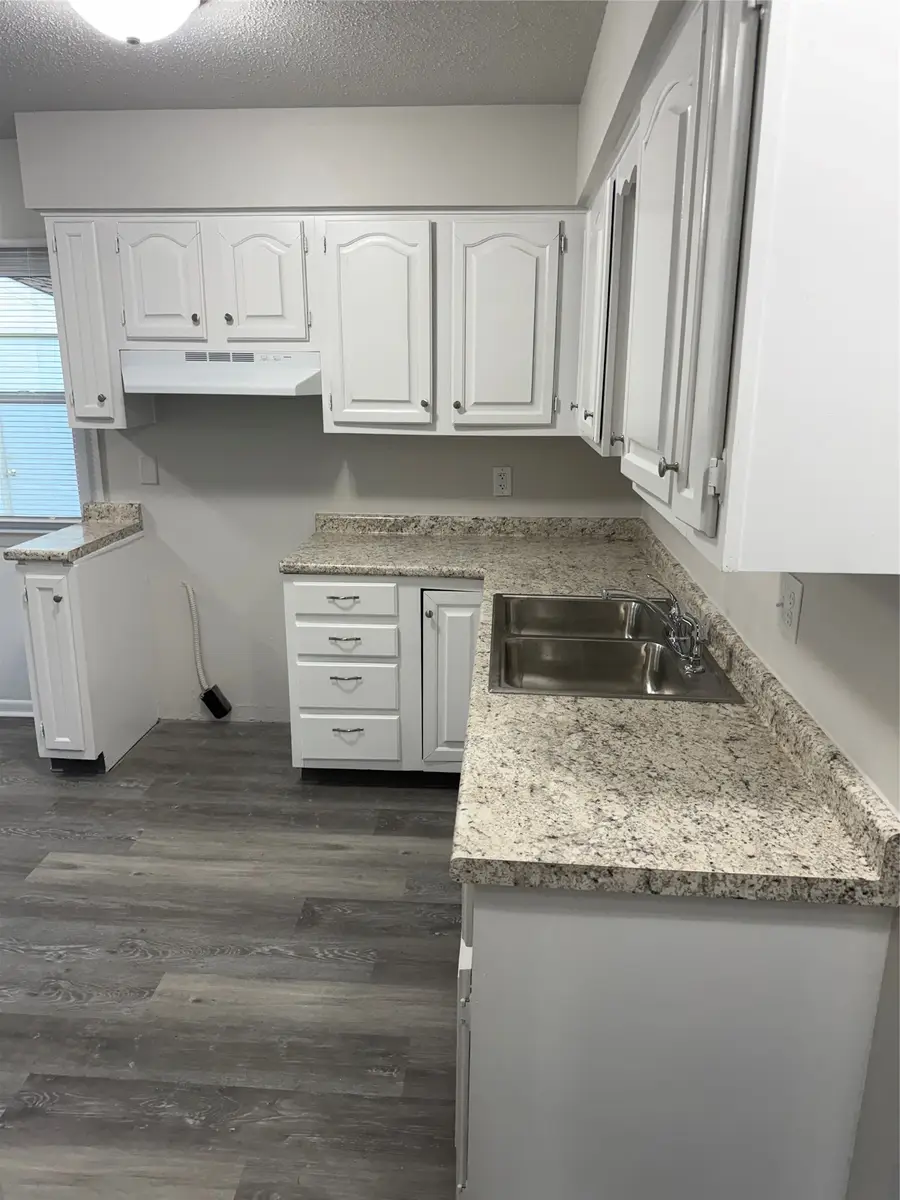 7103 SW 16th Street, Des Moines, IA 50315 - #3