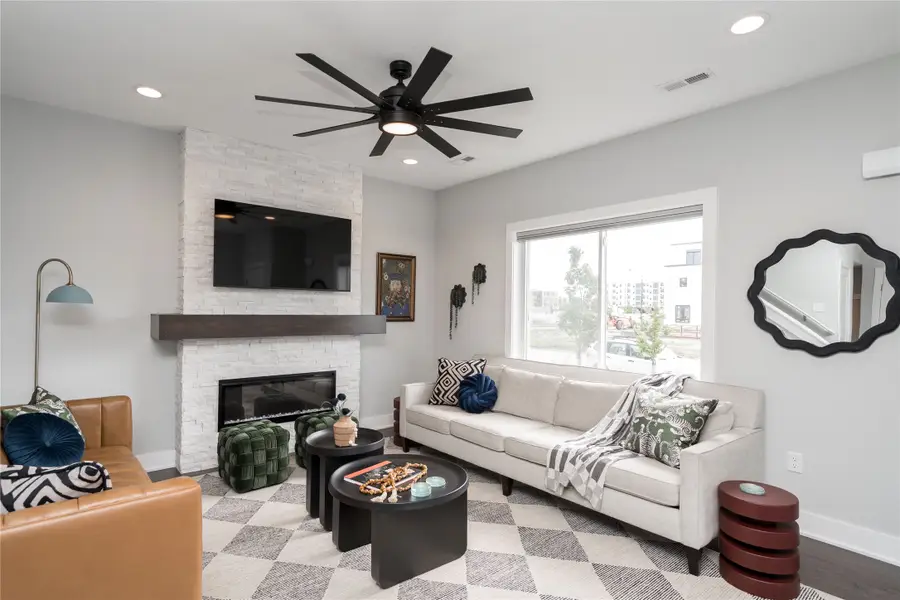 528 SW 12th Street, Des Moines, IA 50309 - #3